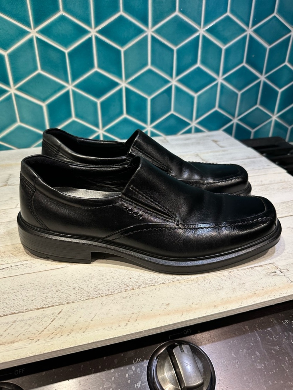 Ecco Men's Black Leather Slip-On Loafers size 44 men’s size 11